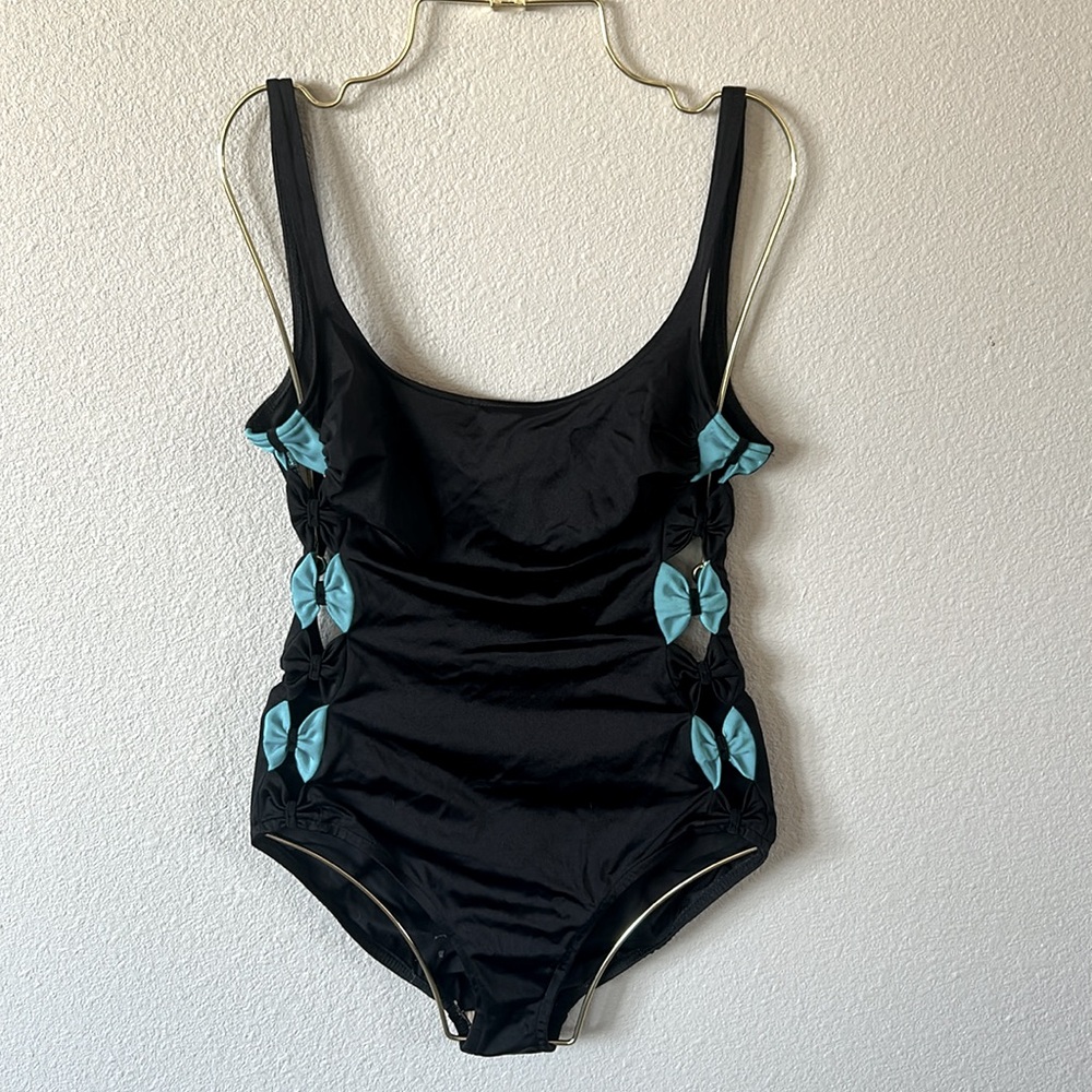 Sirena Vintage One Piece Bow Swimsuit